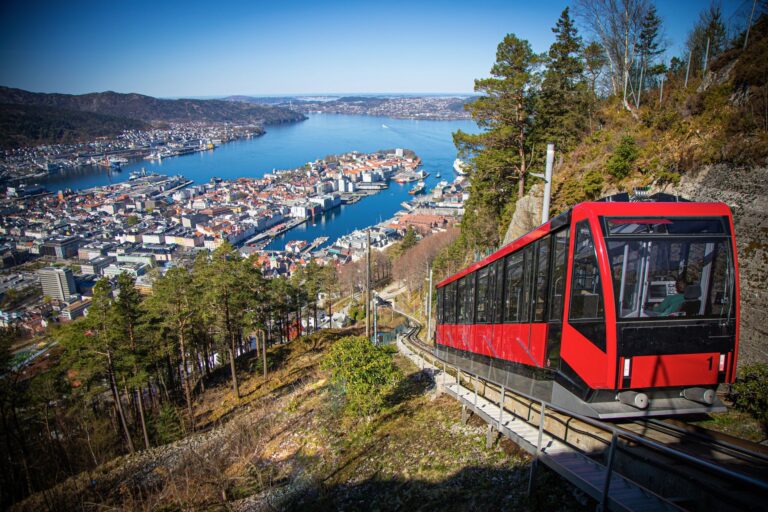 Wycieczka do Norwegi, Norwegia 7 dni, norwegia wycieczka autokarowa, promem do norwegii, Norwegia dla seniora