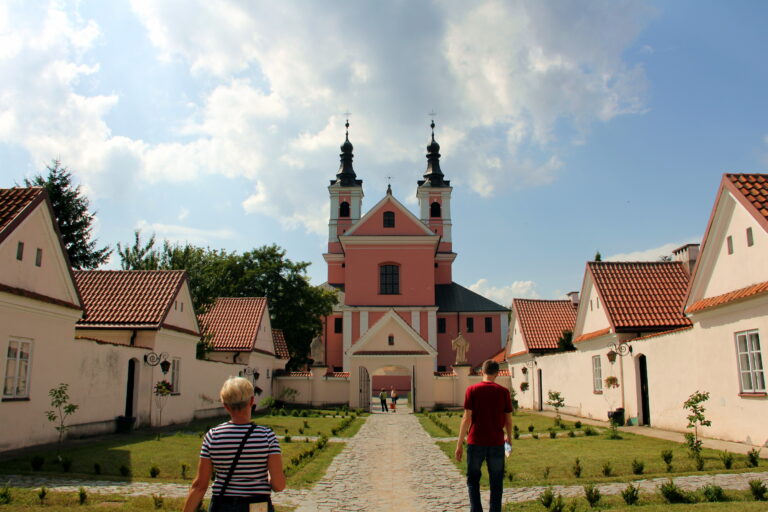 Pokamedulski Klasztor w Wigrach - photo by Wikimedia Commons Lech Darski