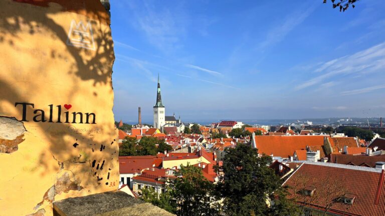 Wycieczka szkolna promem przez bałtyk, Wycieczka szkolna Sztokholm, Wycieczka Szkolna Kraje Nadbałtyckie, Stolice Nadbałtyckie Promem dla szkół